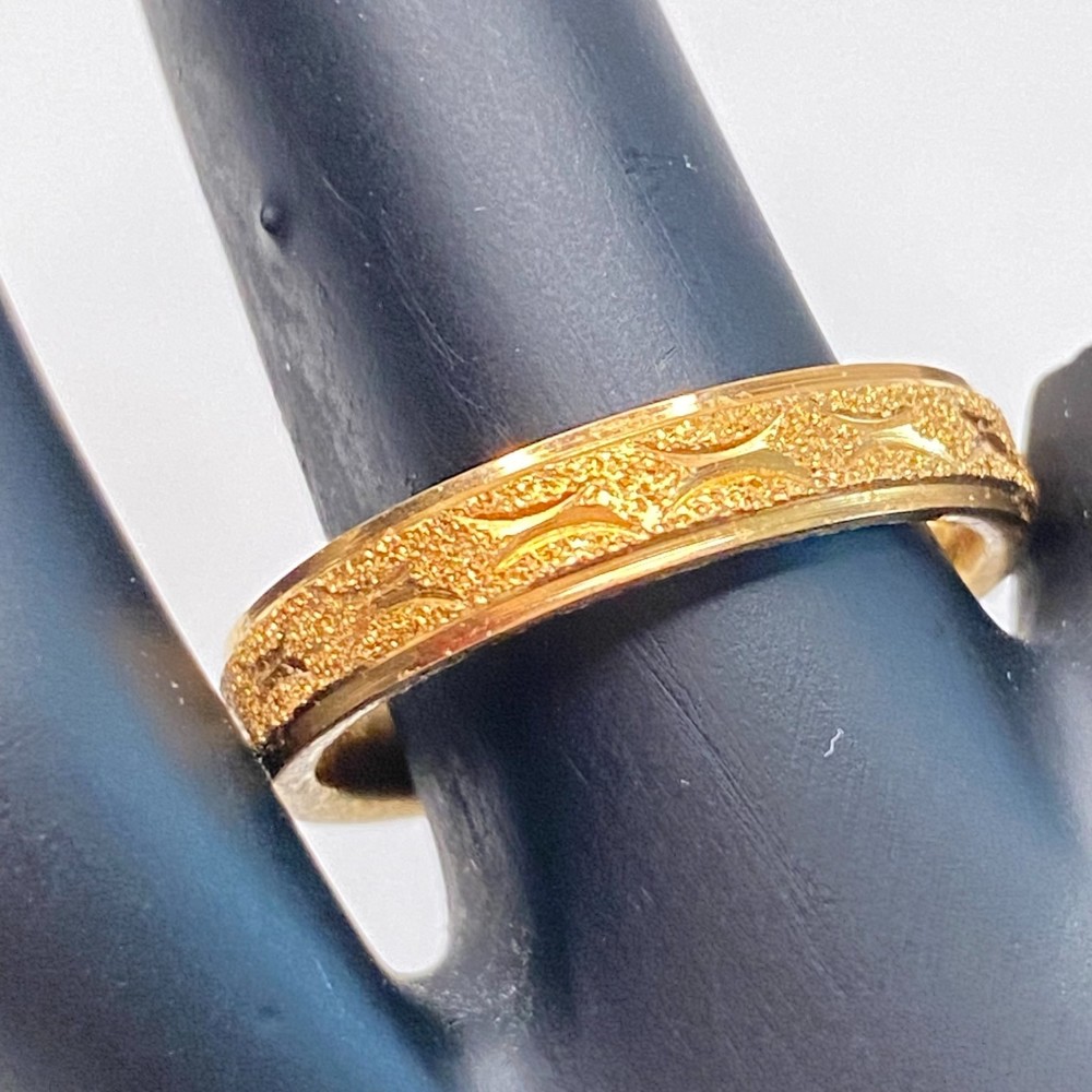 💎Textured Gold Tone Stainless Steel Band Ring Boho Minimalist Size 6.25